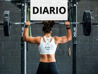 woman doing weight lifting