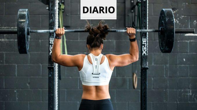 woman doing weight lifting