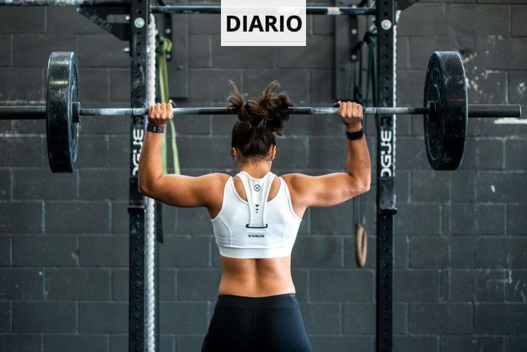 woman doing weight lifting